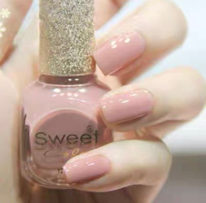 Transparent bottles of visual color nail glue